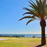 Duque Beachfront Elite Apartamento