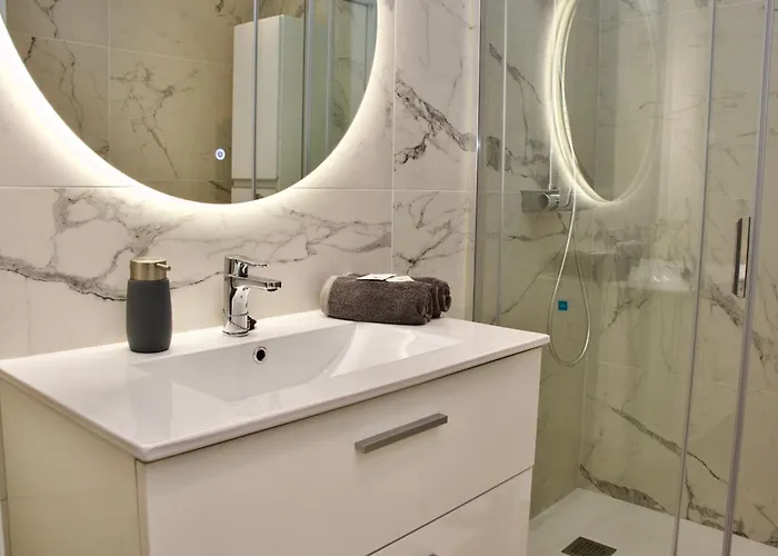 Duque Beachfront Elite アデヘ